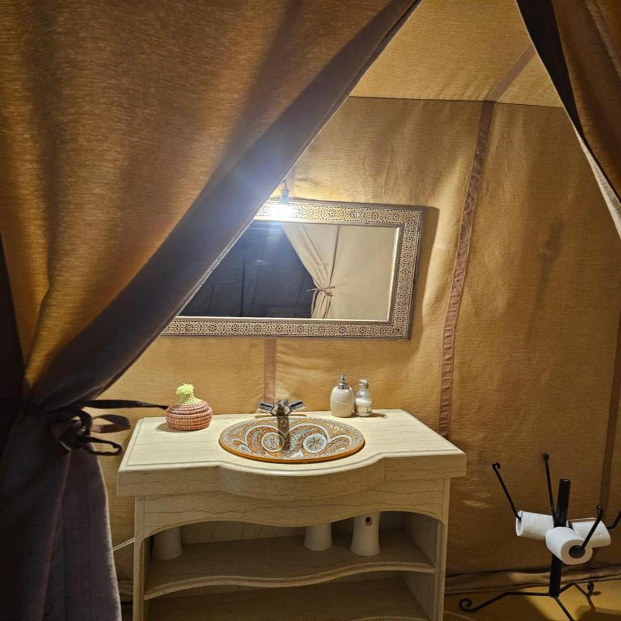 מרזאוגה Erg Chebbi Romantic Desert Camp מראה חיצוני תמונה
